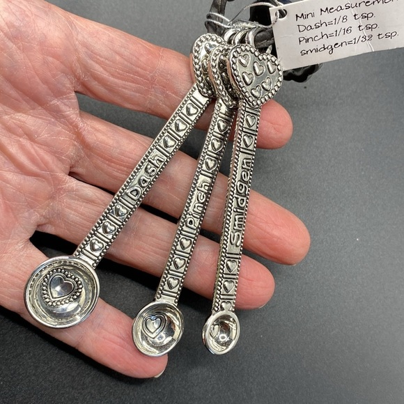 4pc Mini Hearts Measuring Spoon Set GANZ Dash Pinch & Smidgen With Hook - Picture 2 of 7